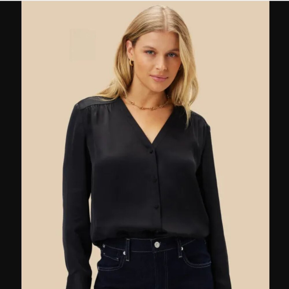 Amour Vert Kali Button Front Blouse